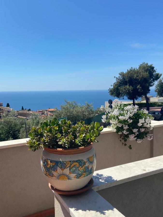 Villa Centaurea Apartment With Private Parking Taormina Exterior foto